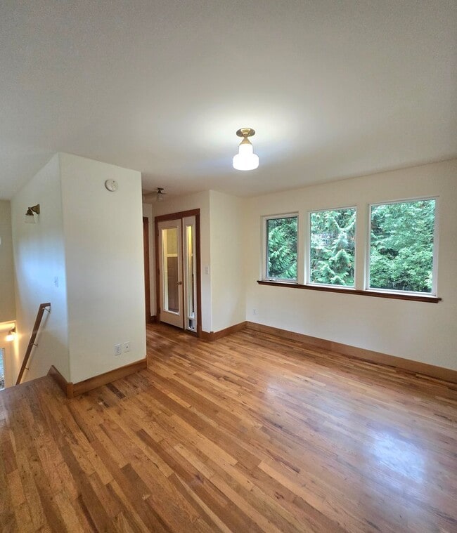Building Photo - 2 Bedroom, 2 Bathroom Home For Rent in the...