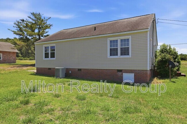 Building Photo - 4212 US-421