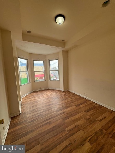 Building Photo - 521 E Westmoreland St