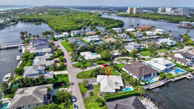 Building Photo - 30 Spanish River Dr