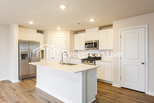 Building Photo - now