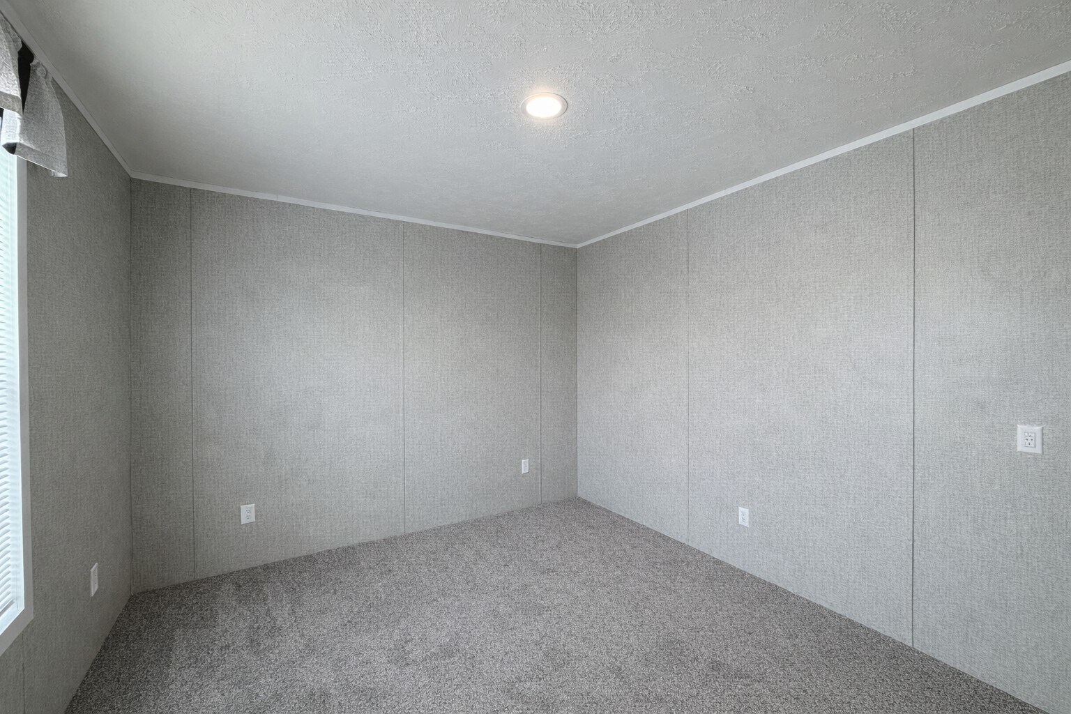 Building Photo - 52167 Williamsburg Ln