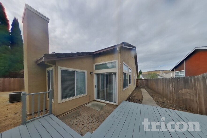 Building Photo - 1436 Northwood Dr