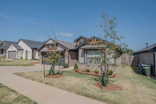 Building Photo - 3729 Alta Vis Dr