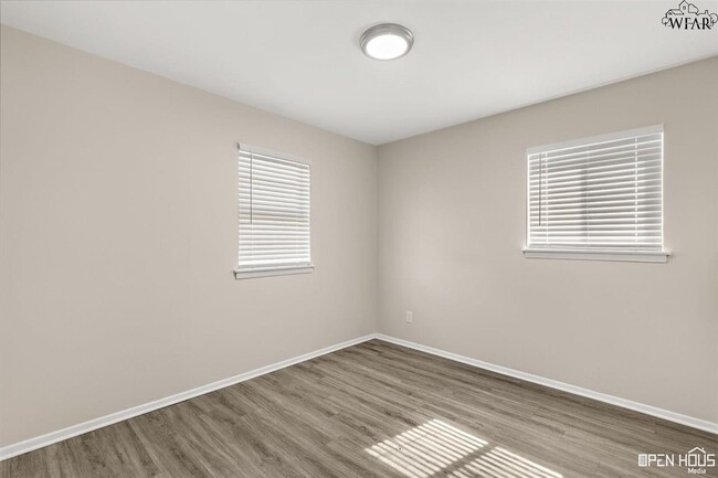 Building Photo - 4728 Eden Ln
