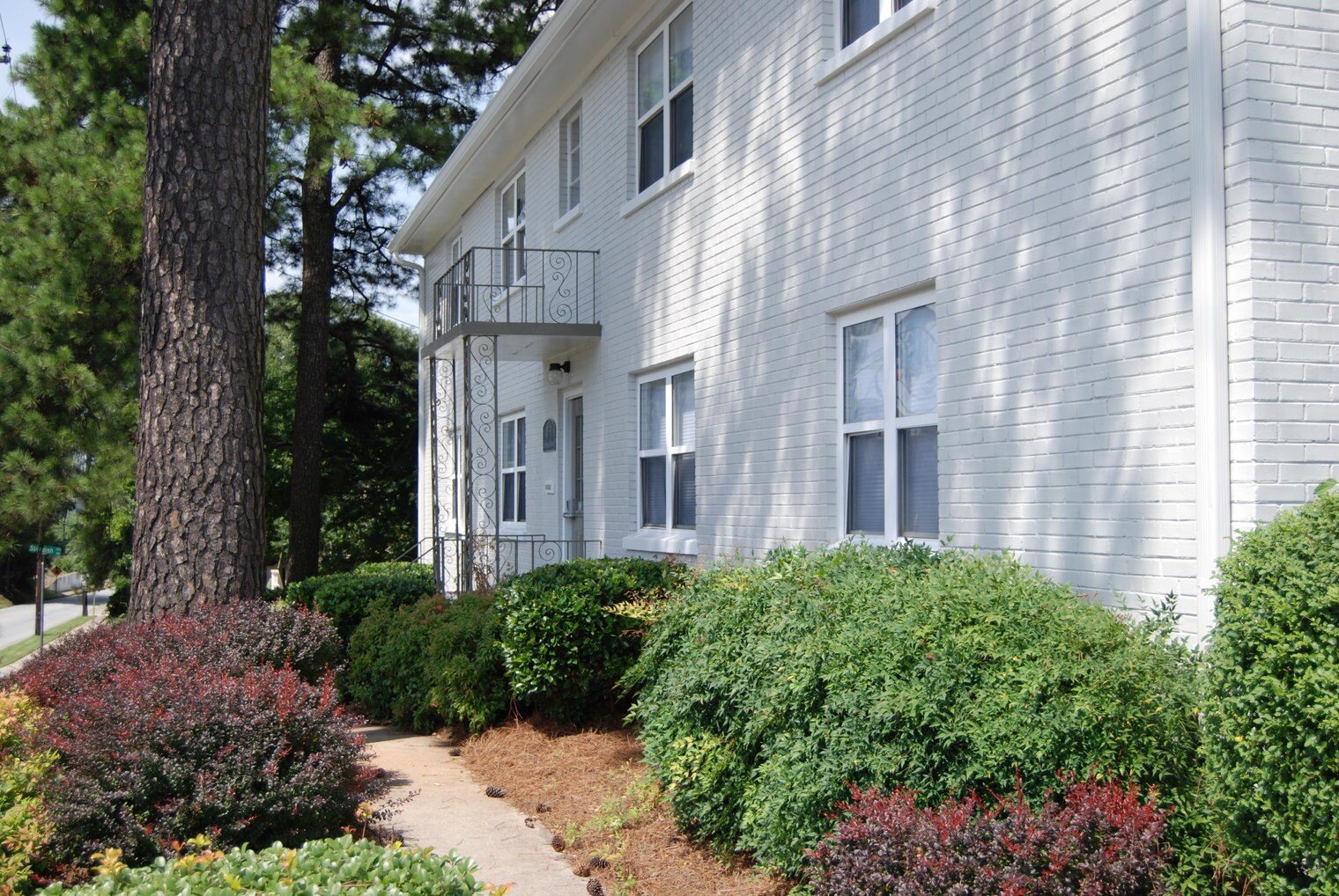 Building Photo - 15 Standish Ave NW