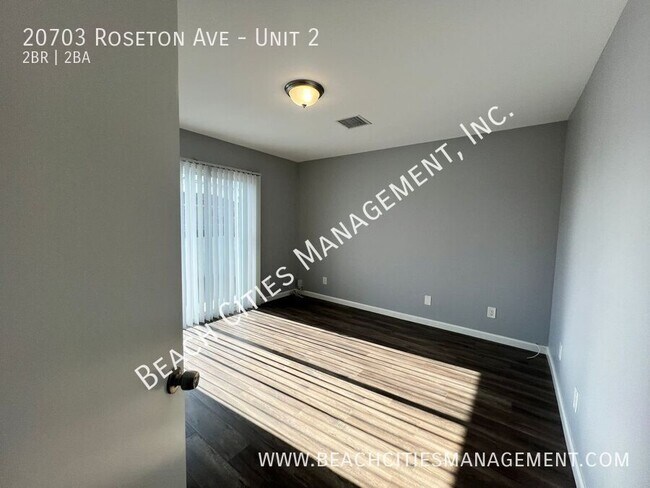 Building Photo - 20703 Roseton Ave