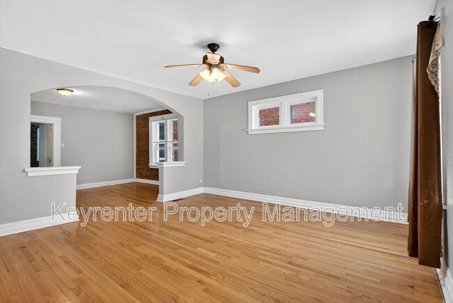 Building Photo - 3166 California Ave