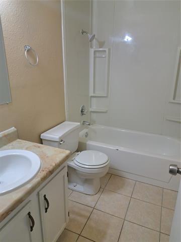 Building Photo - 6409 Hidden Springs Dr