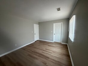 Building Photo - 8929 Brigadier Dr