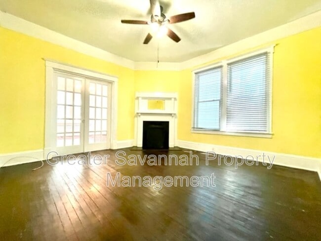 Building Photo - 637 E 39th St