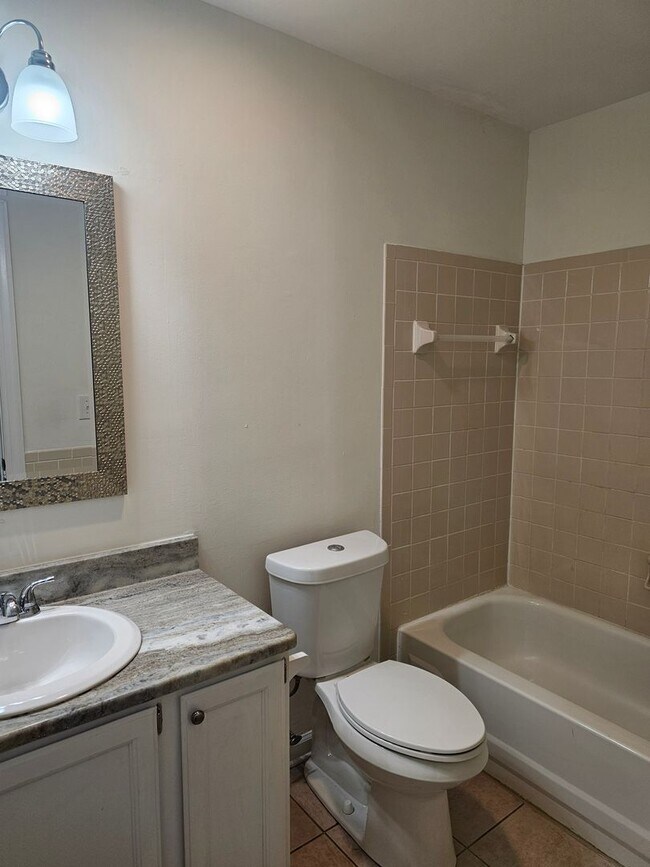 Building Photo - 304 Boerum Ct