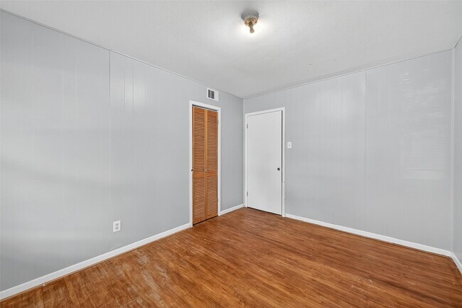 Building Photo - 1509 Ronson Rd