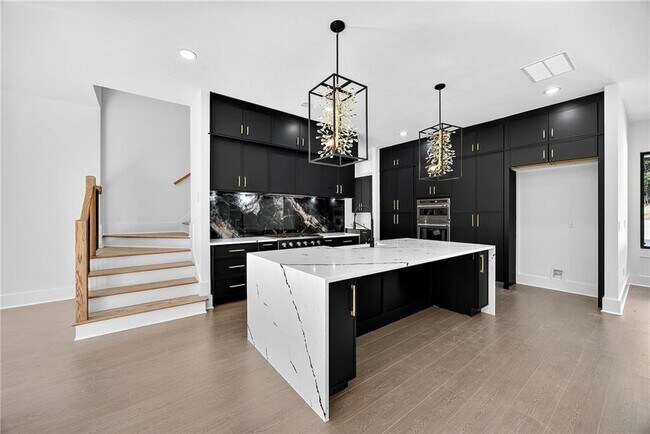 Building Photo - 127 Deer Cyn Dr