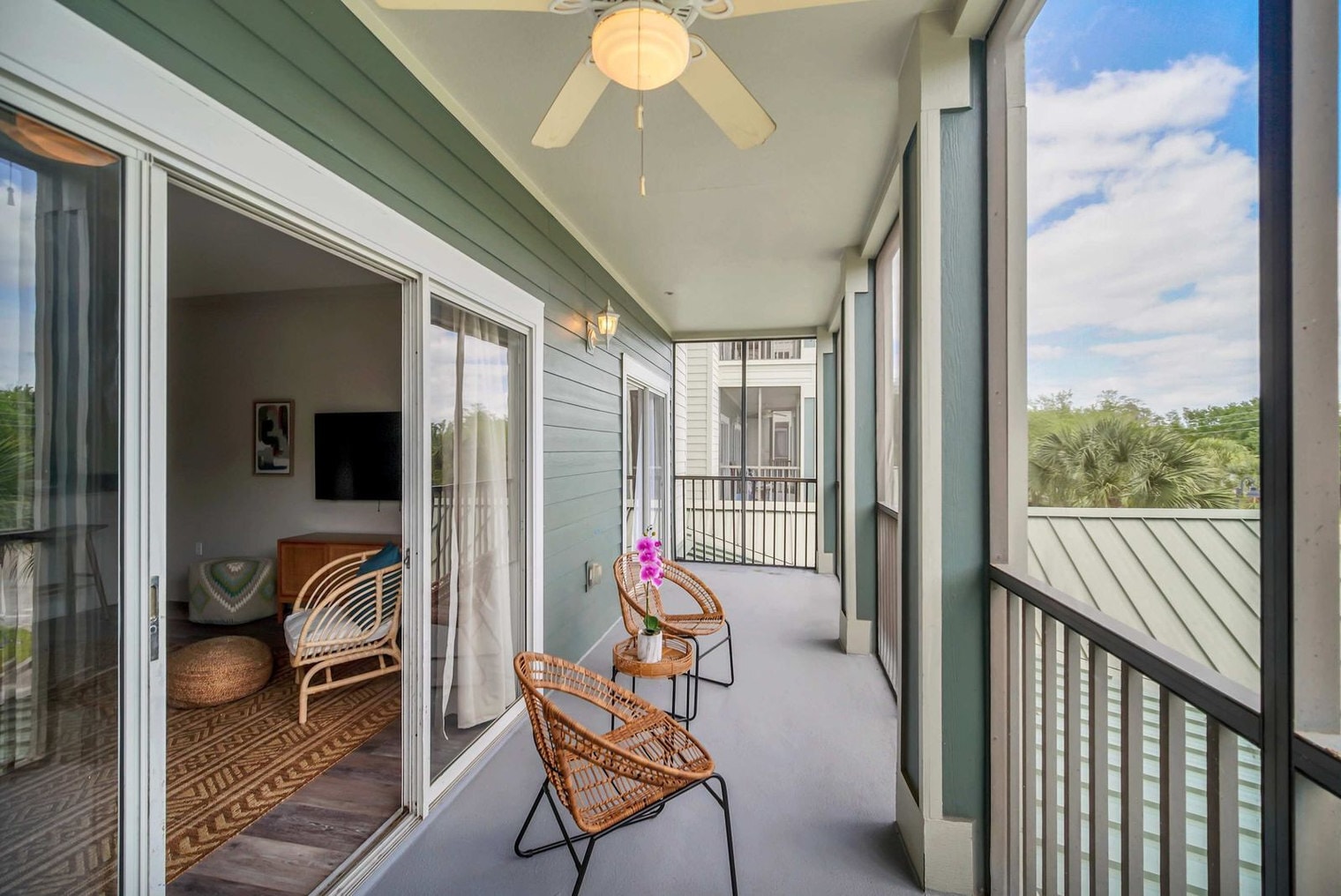 Building Photo - 14200 Avalon Rd