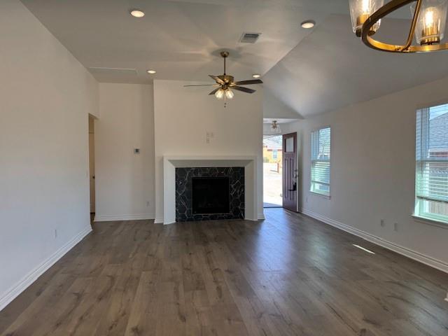 Building Photo - 253 Park Ln