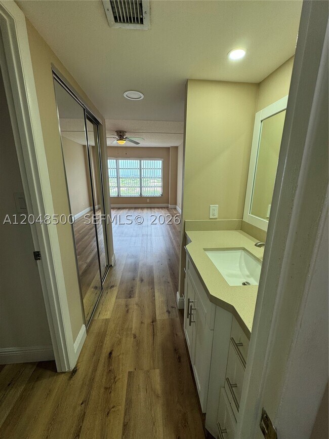 Building Photo - 10777 W Sample Rd