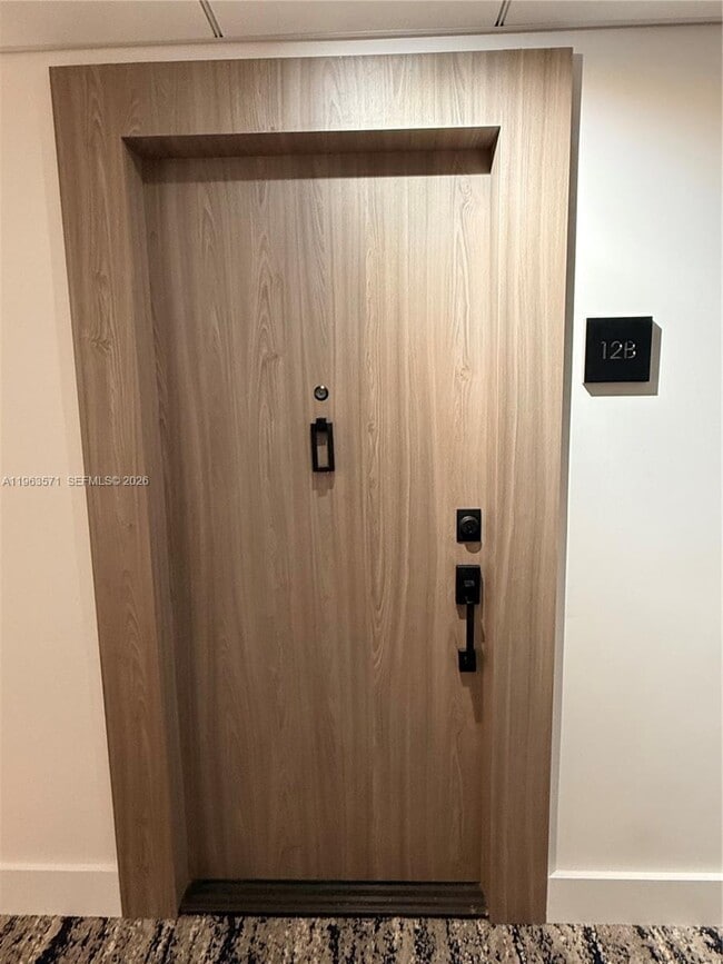 Building Photo - 5825 Collins Ave