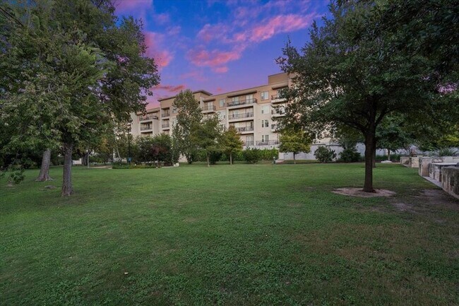 Building Photo - 1900 Barton Springs Rd