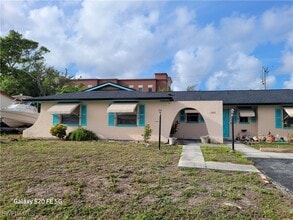 Building Photo - 608 SE 47th St
