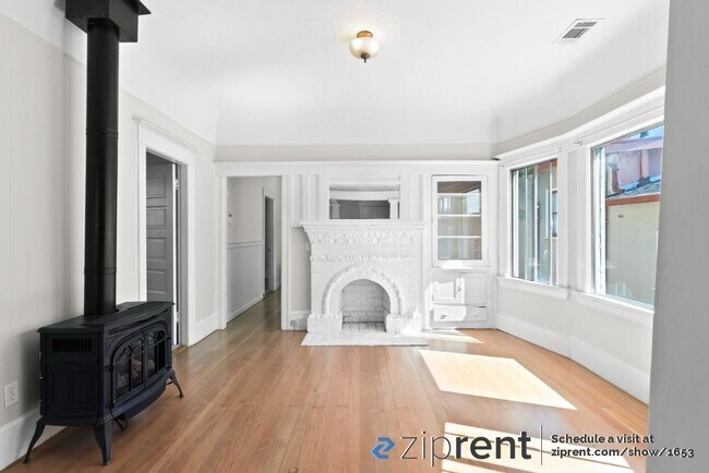 Building Photo - 1012 63rd St