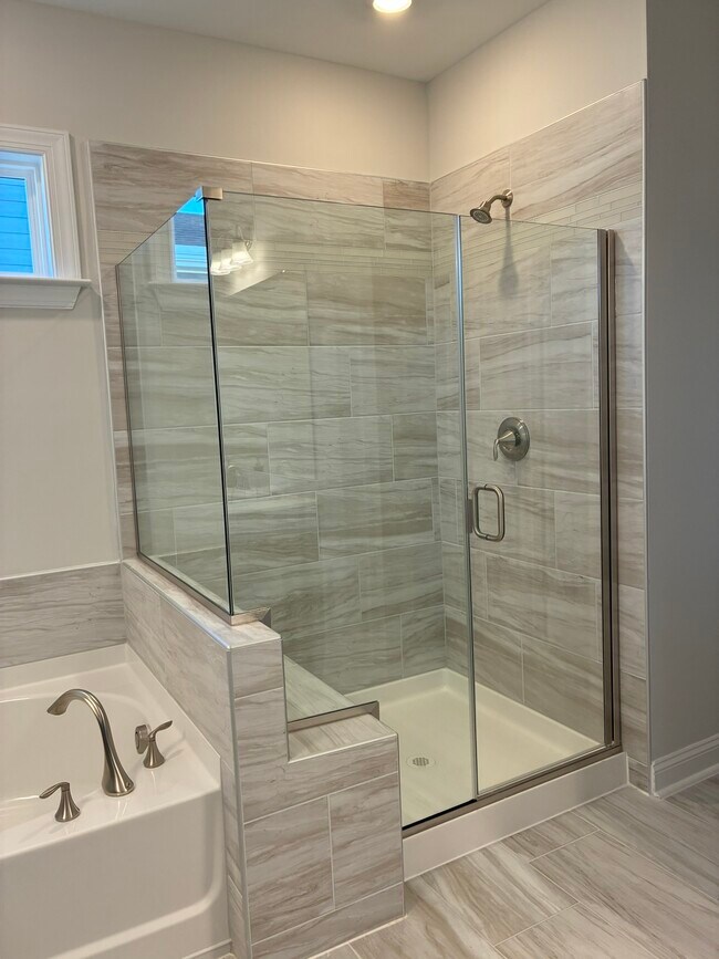 Building Photo - 2941 Ocean Sunrise Dr