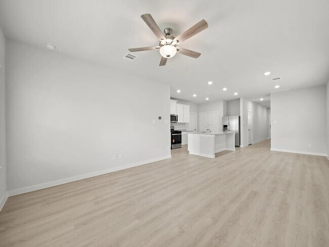 Building Photo - 11975 Wisteria Mdws Dr