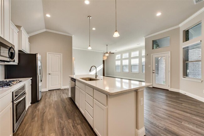 Building Photo - 725 Boardwalk Way