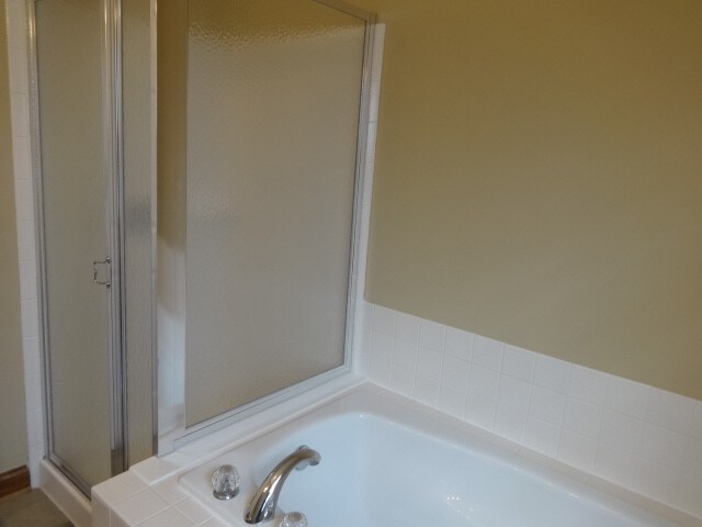 Building Photo - 383 Clifden Ct