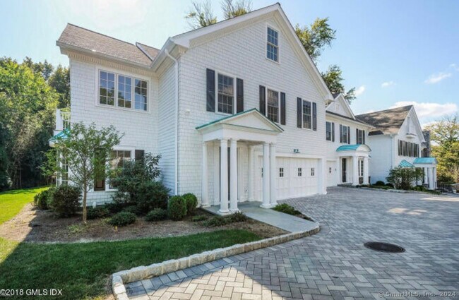 Building Photo - 151 Milbank Ave