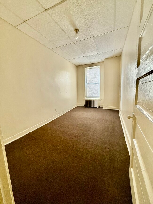 Building Photo - 6529 S Kimbark Ave