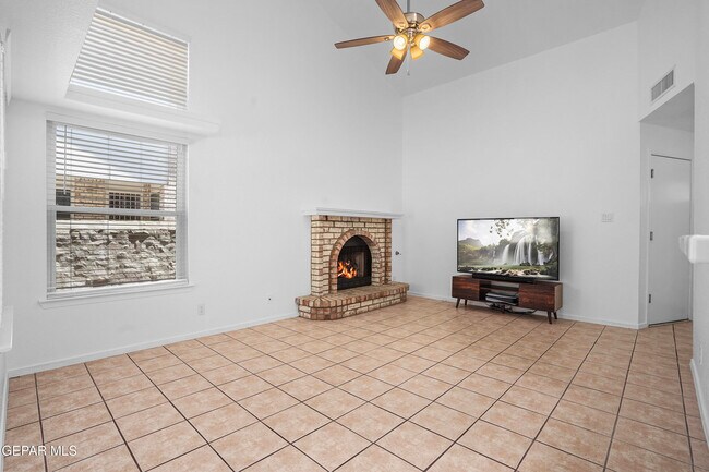 Building Photo - 1029 Chiricahua Dr