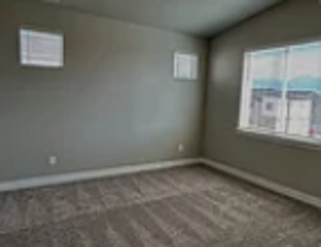 Building Photo - Modern 3-Bedroom Condo for Rent in Lehi – ...