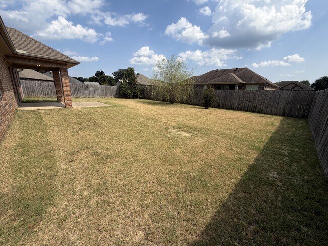 Building Photo - 1417 Puritan Dr