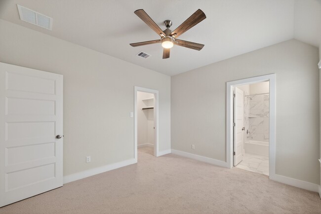 Building Photo - 6822 Ivory Sedge Trl