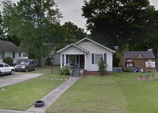 Building Photo - 1713 W 18th St