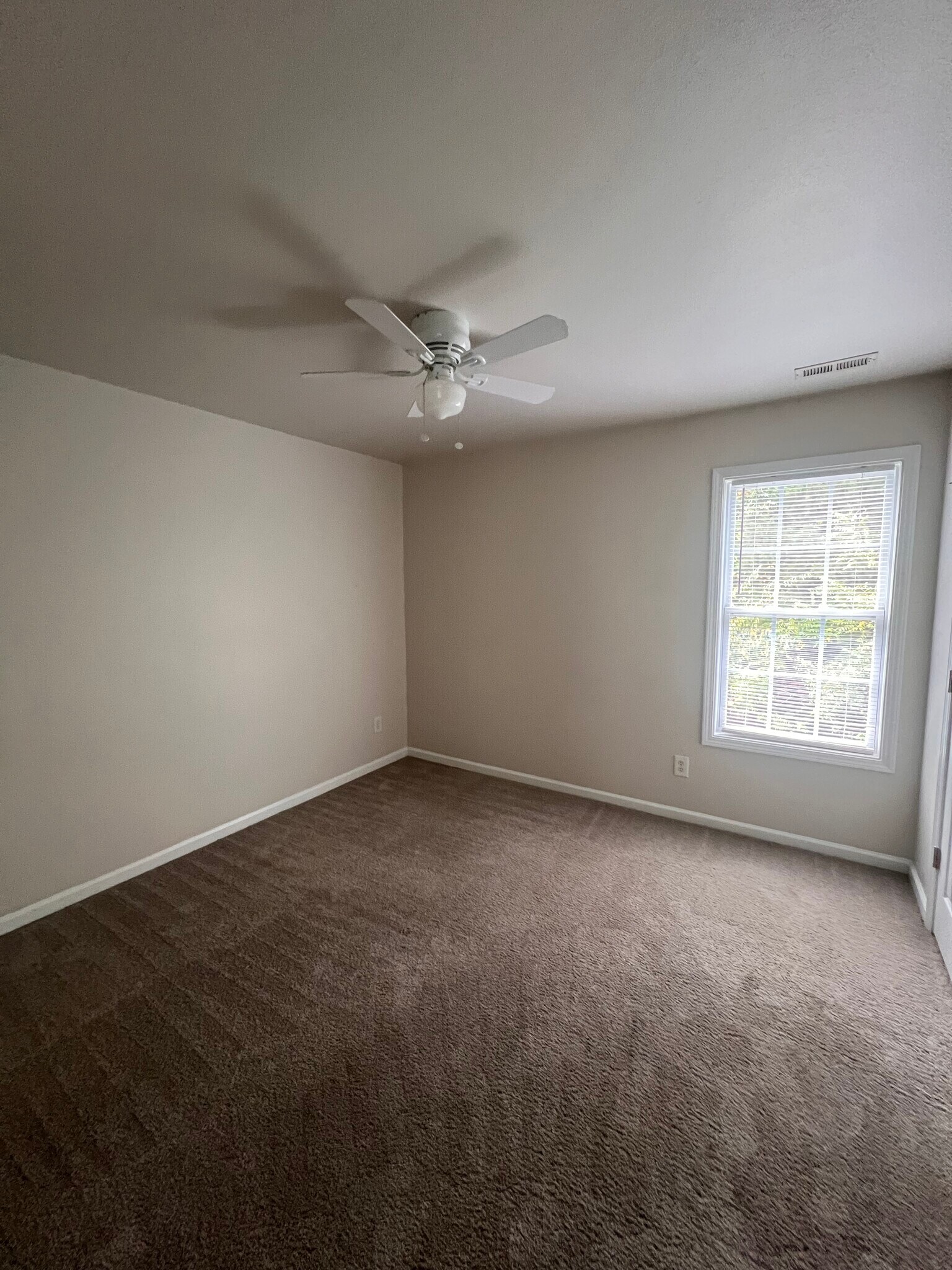 Building Photo - 10609 Spring Rain Ct