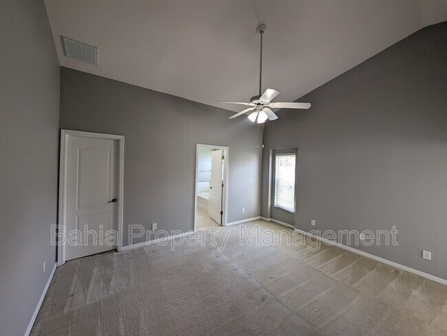 Building Photo - 31404 Philmar Ln