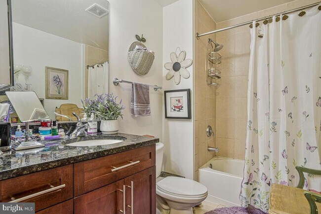 Building Photo - 157 Fleet St