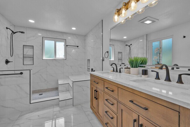 Building Photo - 3/3 HOME available NOW in DESCANSO w/ gara...
