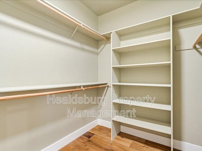 Building Photo - 1168 Mitchell Ln