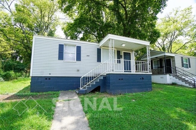 Building Photo - 3909 39th Ct N