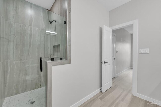 Building Photo - 19 S 25th St