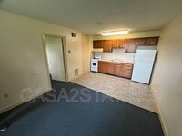 Building Photo - 2105 St Johns Pl
