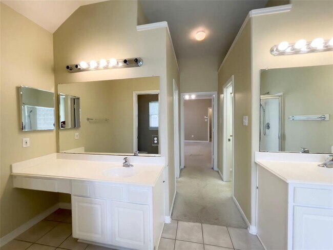 Building Photo - 12715 Rock Creek Ct.