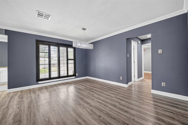 Building Photo - 7713 Yoe St