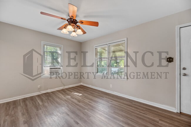 Building Photo - 345 Grover Ave