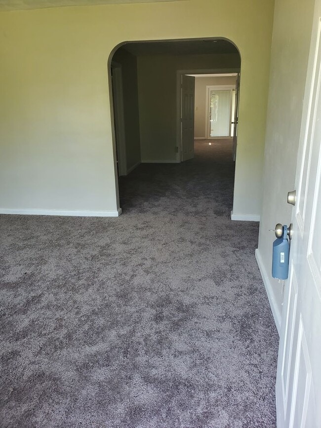 Building Photo - Haynes Tract