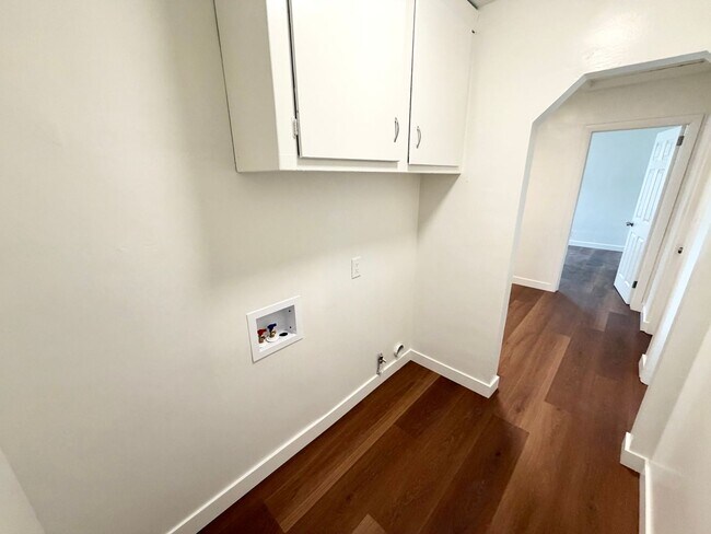 Building Photo - 3109 Walnut Grove Ave