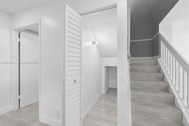 Building Photo - 2622 NW 99th Ave